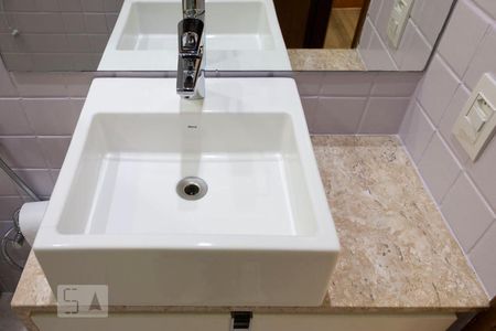 Casa à venda com 280m², 3 quartos e 1 vagaBanheiro da suíte 3