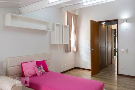 Casa à venda com 280m², 3 quartos e 1 vagaSuíte 3