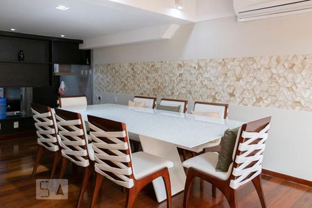 Casa à venda com 280m², 3 quartos e 1 vagaSala de jantar