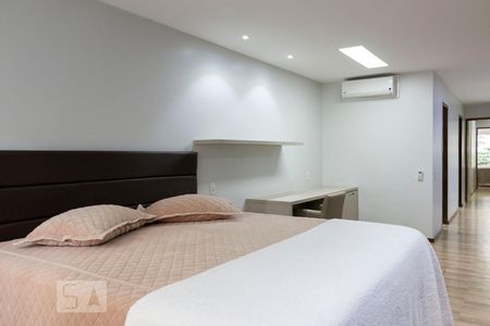 Casa à venda com 280m², 3 quartos e 1 vagaSuíte 2