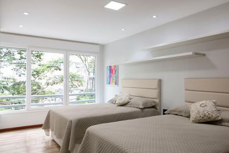 Casa à venda com 280m², 3 quartos e 1 vagaSuíte 1