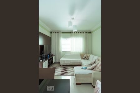 Casa à venda com 124m², 3 quartos e 4 vagas Casa à venda com 124m², 3 quartos e 4 vagasSala
