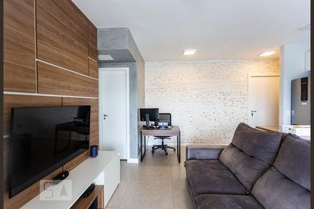 Sala de apartamento para alugar com 1 quarto, 66m² em Caxingui, São Paulo
