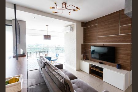 Sala de apartamento para alugar com 1 quarto, 66m² em Caxingui, São Paulo