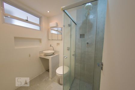 Banheiro de apartamento para alugar com 1 quarto, 37m² em Jardim Paulista, São Paulo