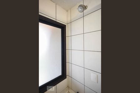 Apartamento para alugar com 61m², 1 quarto e 2 vagas Apartamento para alugar com 61m², 1 quarto e 2 vagasChuveiro da suíte