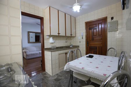 Apartamento à venda com 98m², 3 quartos e 1 vagaCozinha
