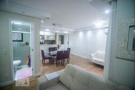 Sala de apartamento para alugar com 2 quartos, 70m² em Vila Regente Feijó, São Paulo