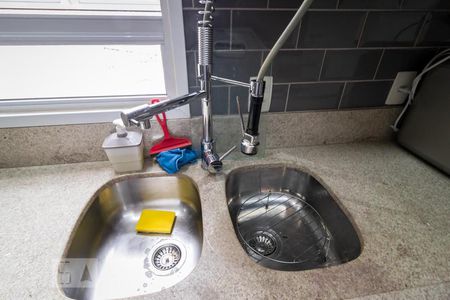 Apartamento à venda com 101m², 3 quartos e 2 vagasCozinha - Torneira