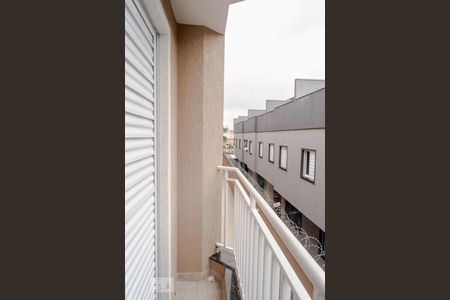 Casa de condomínio à venda com 90m², 3 quartos e 2 vagas Casa de condomínio à venda com 90m², 3 quartos e 2 vagasVaranda do Quarto 3