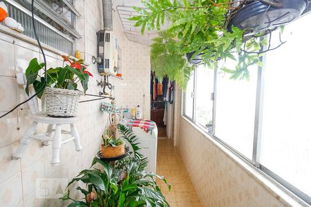 Apartamento à venda com 84m², 3 quartos e 1 vaga Apartamento à venda com 84m², 3 quartos e 1 vagaDetalhe da area de serviço