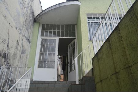 Casa à venda com 240m², 2 quartos e 2 vagasQuintal