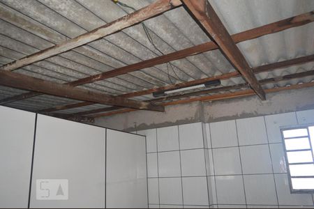 Casa à venda com 240m², 2 quartos e 2 vagasEdícula