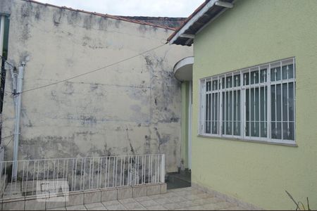 Casa à venda com 240m², 2 quartos e 2 vagasQuintal
