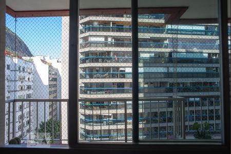 Apartamento à venda com 105m², 2 quartos e 2 vagas Apartamento à venda com 105m², 2 quartos e 2 vagasQuarto 1 - Vista