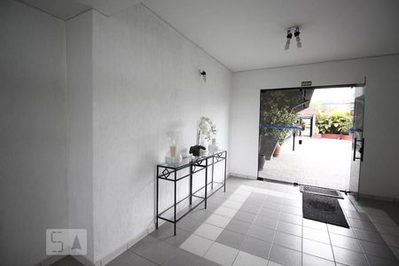 Apartamento para alugar com 65m², 1 quarto e 1 vagaHall