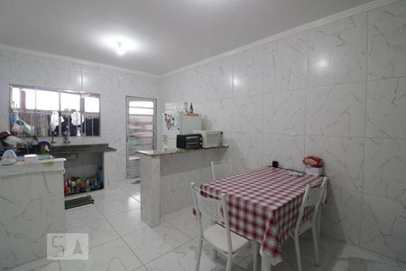 Casa à venda com 127m², 3 quartos e 4 vagas Casa à venda com 127m², 3 quartos e 4 vagasCozinha