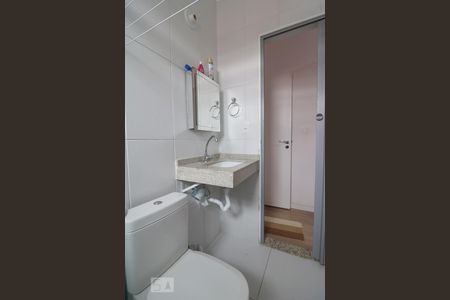 Casa à venda com 127m², 3 quartos e 4 vagas Casa à venda com 127m², 3 quartos e 4 vagasBanheiro Social