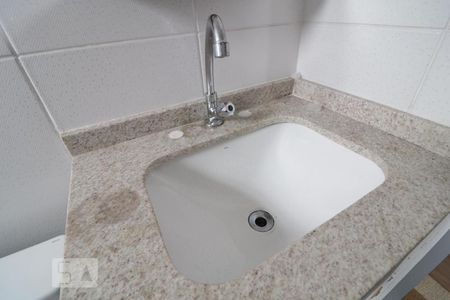 Casa à venda com 127m², 3 quartos e 4 vagas Casa à venda com 127m², 3 quartos e 4 vagasBanheiro da suite