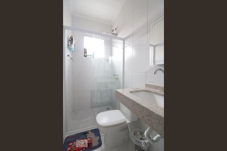 Casa à venda com 127m², 3 quartos e 4 vagas Casa à venda com 127m², 3 quartos e 4 vagasBanheiro da suite