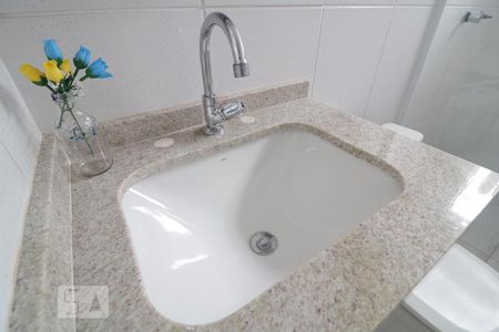 Casa à venda com 127m², 3 quartos e 4 vagas Casa à venda com 127m², 3 quartos e 4 vagasBanheiro Social