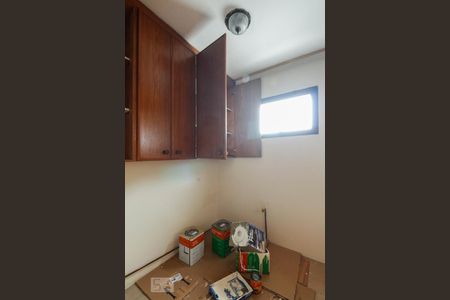 Apartamento à venda com 140m², 4 quartos e 2 vagas Apartamento à venda com 140m², 4 quartos e 2 vagasQuarto de serviço