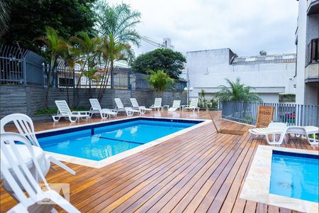 Apartamento à venda com 140m², 4 quartos e 2 vagas Apartamento à venda com 140m², 4 quartos e 2 vagasPiscina