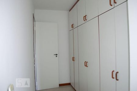 Quarto 1 - Armários de apartamento para alugar com 2 quartos, 40m² em Icaraí, Niterói