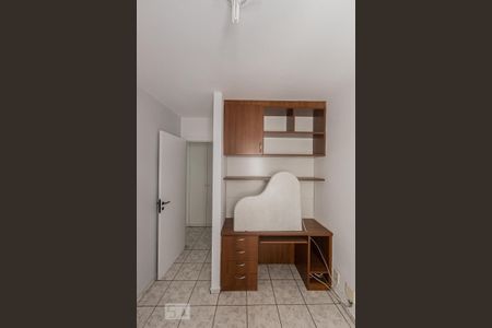 Quarto 1 de apartamento para alugar com 2 quartos, 67m² em Vila Esperança, São Paulo