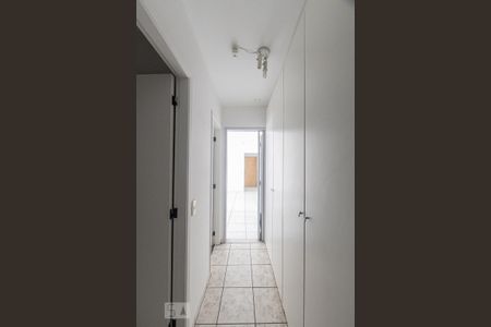 Corredor de apartamento para alugar com 2 quartos, 67m² em Vila Esperança, São Paulo