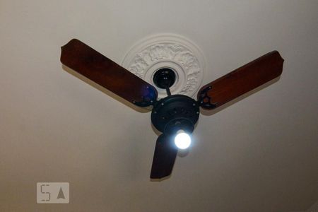 Quarto 1 de apartamento para alugar com 2 quartos, 70m² em Catete, Rio de Janeiro