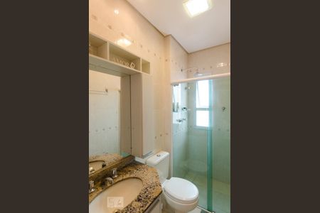 Apartamento à venda com 84m², 3 quartos e 2 vagas Apartamento à venda com 84m², 3 quartos e 2 vagasBanheiro da suíte