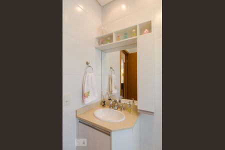 Apartamento à venda com 84m², 3 quartos e 2 vagas Apartamento à venda com 84m², 3 quartos e 2 vagasBanheiro