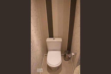 Apartamento à venda com 242m², 3 quartos e 4 vagas Apartamento à venda com 242m², 3 quartos e 4 vagasLavabo