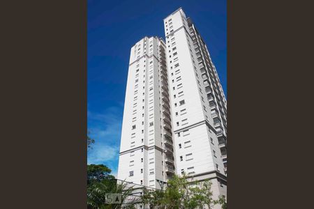 Apartamento à venda com 242m², 3 quartos e 4 vagas Apartamento à venda com 242m², 3 quartos e 4 vagasFachada do bloco