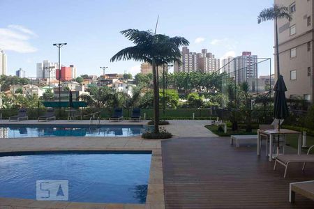 Apartamento à venda com 242m², 3 quartos e 4 vagas Apartamento à venda com 242m², 3 quartos e 4 vagasÁrea comum - Piscina