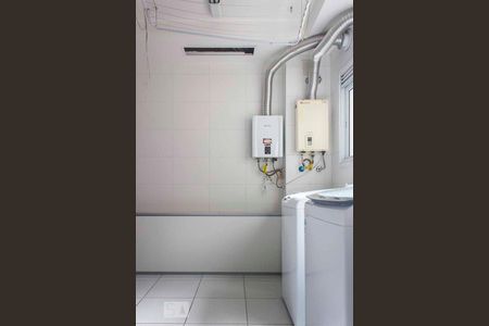 Apartamento à venda com 242m², 3 quartos e 4 vagas Apartamento à venda com 242m², 3 quartos e 4 vagasÁrea de Serviço