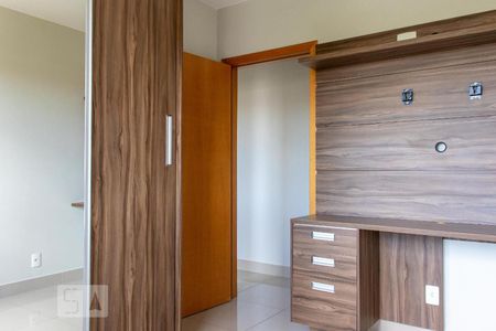 Quarto 1 de apartamento para alugar com 3 quartos, 80m² em Guará Ii, Brasília