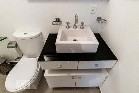 Apartamento para alugar com 45m², 1 quarto e 1 vaga Apartamento para alugar com 45m², 1 quarto e 1 vagaBanheiro