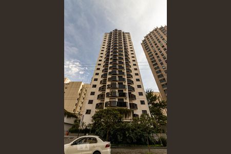 Apartamento para alugar com 45m², 1 quarto e 1 vaga Apartamento para alugar com 45m², 1 quarto e 1 vagaFachada