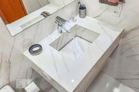 Apartamento à venda com 176m², 2 quartos e 2 vagasBanheiro Social