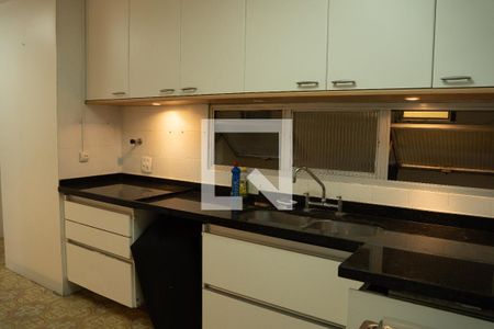 Apartamento à venda com 250m², 4 quartos e 1 vagaCozinha