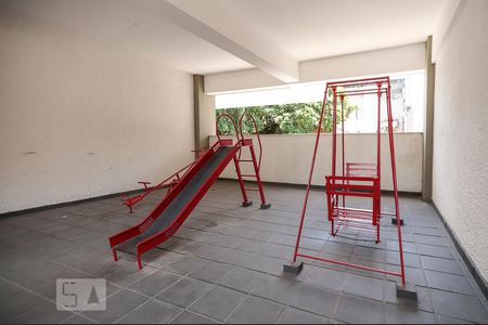 Apartamento à venda com 100m², 2 quartos e 1 vagaPlay