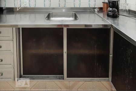 Apartamento à venda com 100m², 2 quartos e 1 vagaCozinha