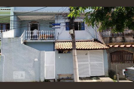 Casa de condomínio à venda com 97m², 3 quartos e sem vaga Casa de condomínio à venda com 97m², 3 quartos e sem vagaFachada da Casa
