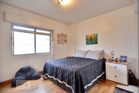 Apartamento à venda com 100m², 2 quartos e 1 vagaQuarto Suíte