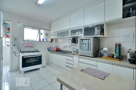 Apartamento à venda com 100m², 2 quartos e 1 vagaCozinha