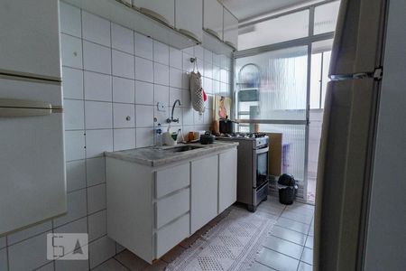 Apartamento para alugar com 80m², 2 quartos e 1 vaga Apartamento para alugar com 80m², 2 quartos e 1 vagaCozinha