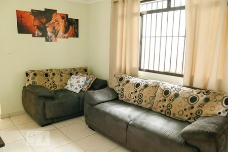 Sala de casa para alugar com 2 quartos, 100m² em Vila Campo Grande, São Paulo