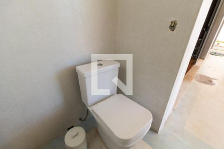 Casa à venda com 300m², 4 quartos e 3 vagas Casa à venda com 300m², 4 quartos e 3 vagasBanheiro de serviço